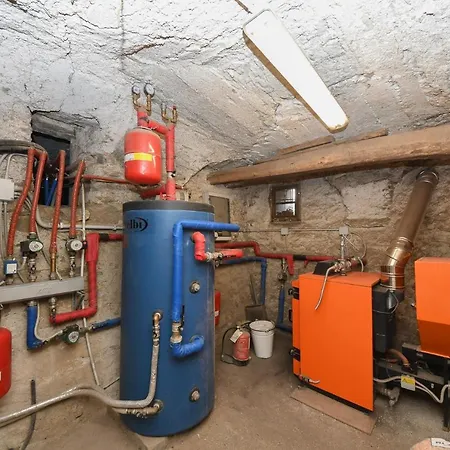 Nuovissimo Nell'antica Casa Del Canto Calice Ligure