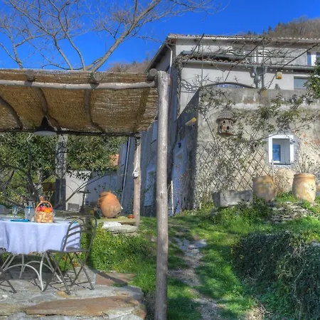 Hébergement de vacances Antica Casa Del Canto-relax, Natura, Bike, Fast Wifi, Private Parking Calice Ligure
