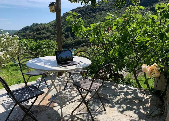 Antica Casa Del Canto-relax, Natura, Bike, Fast Wifi, Private Parking Feriehus *